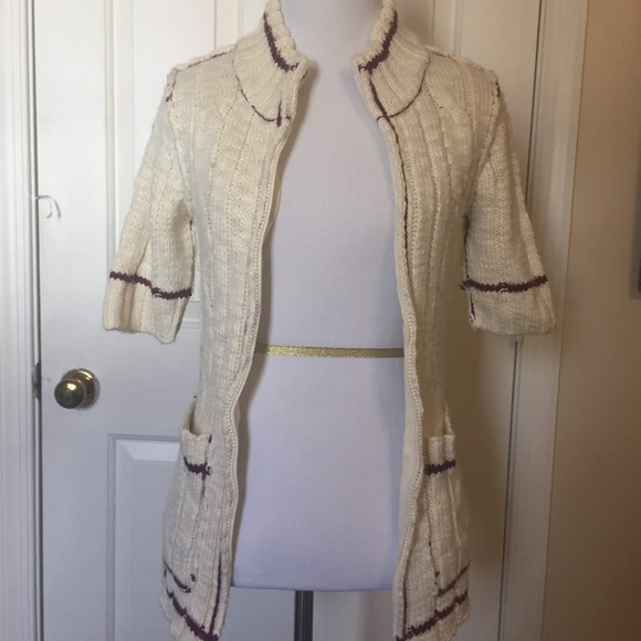 BKE Cream & Burgundy Short Sleeve Zip Up Sweater (S) - Picture 2 of 3
